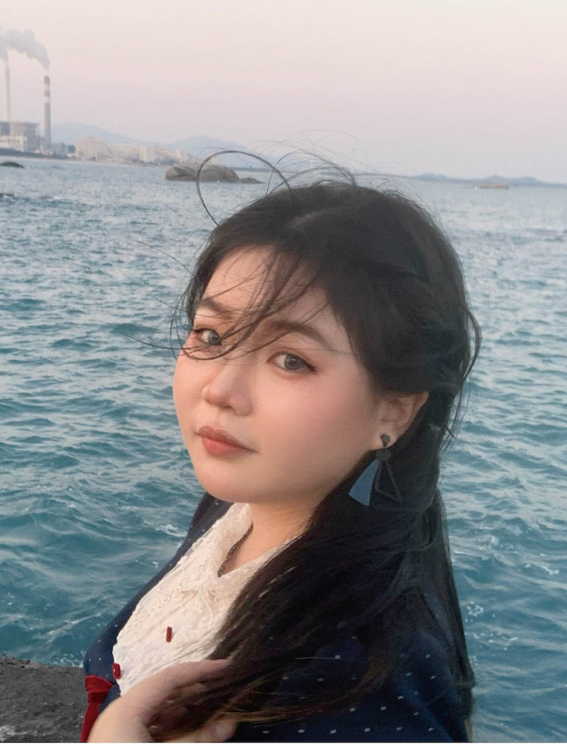 李雯