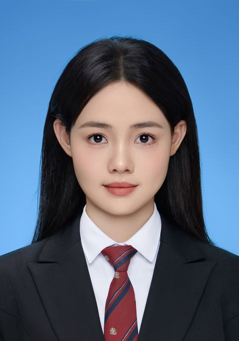 邹钒妮