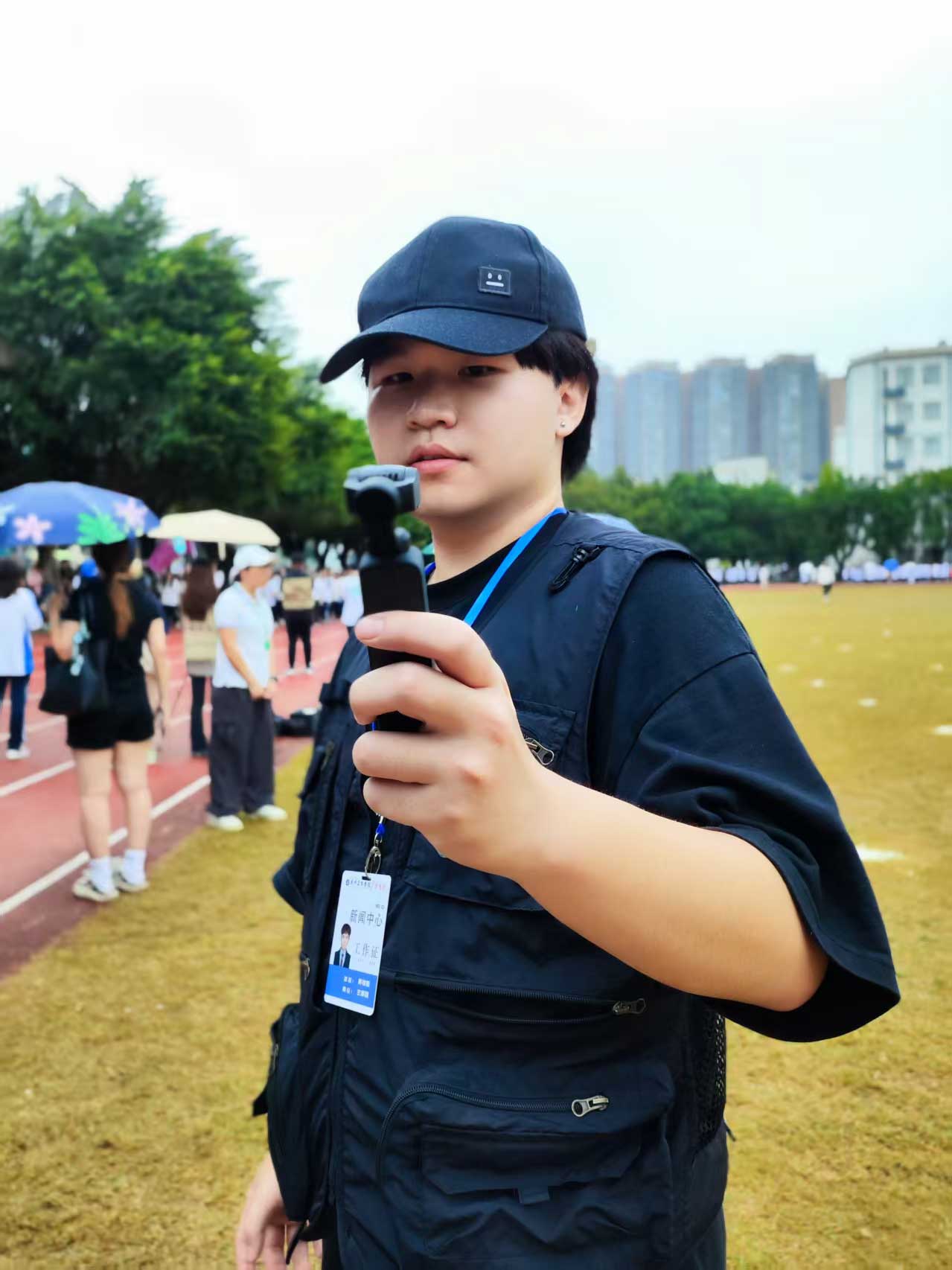 黄锦熠